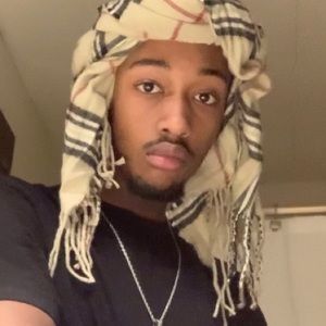 Meet your Posher, Moreece